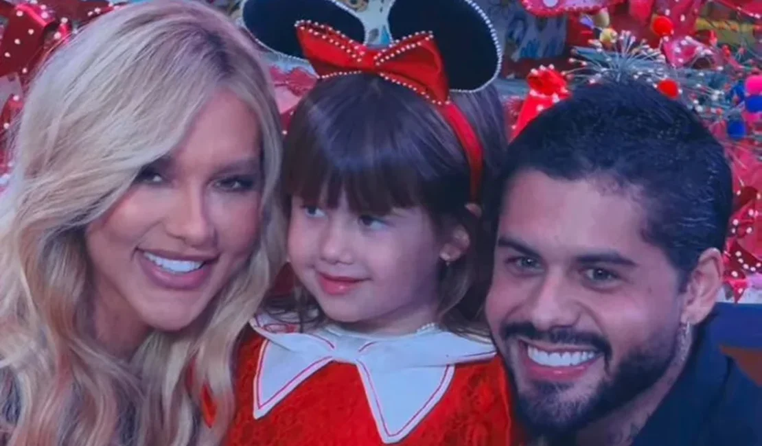 Virginia e Zé Felipe chegam juntos para festa da filha, Maria Alice