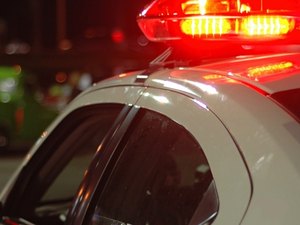 Troca tiros de tiros deixa uma pessoa morta em Maceió; PM apreende arma e munições