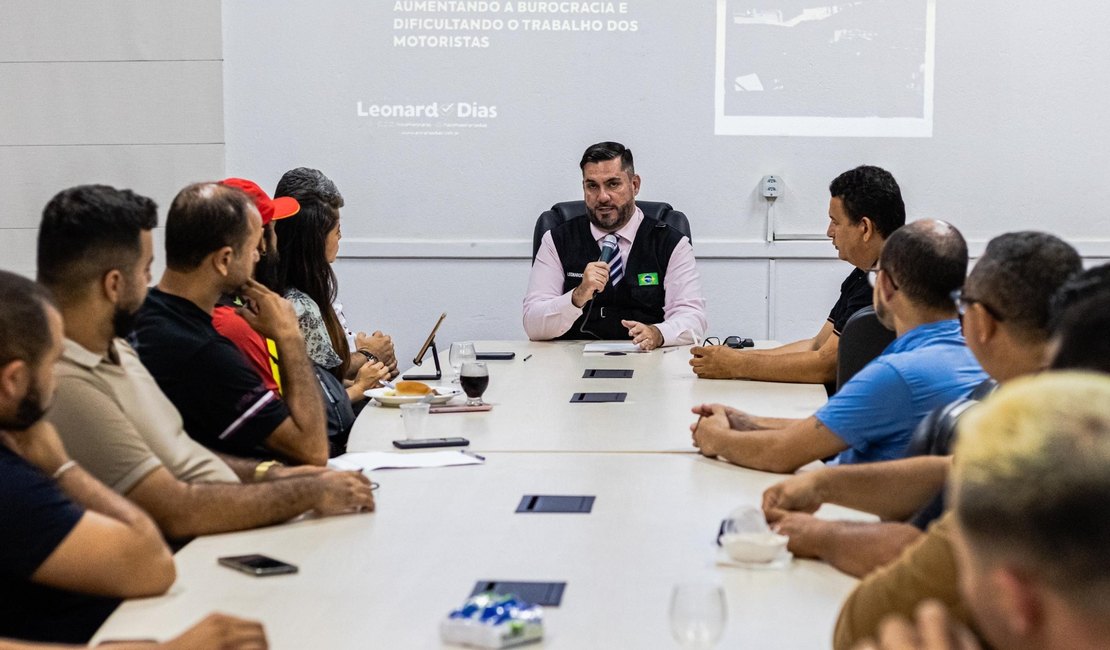 Em reunião com lideranças, Leonardo Dias reforça apoio aos motoristas de aplicativo para impedir regulamentação