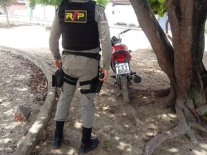 Militares do 3º BPM recuperam moto que havia sido furtada em Arapiraca