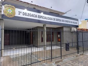 Homem é preso por tentativa de feminícido e usar mulher como escudo humano