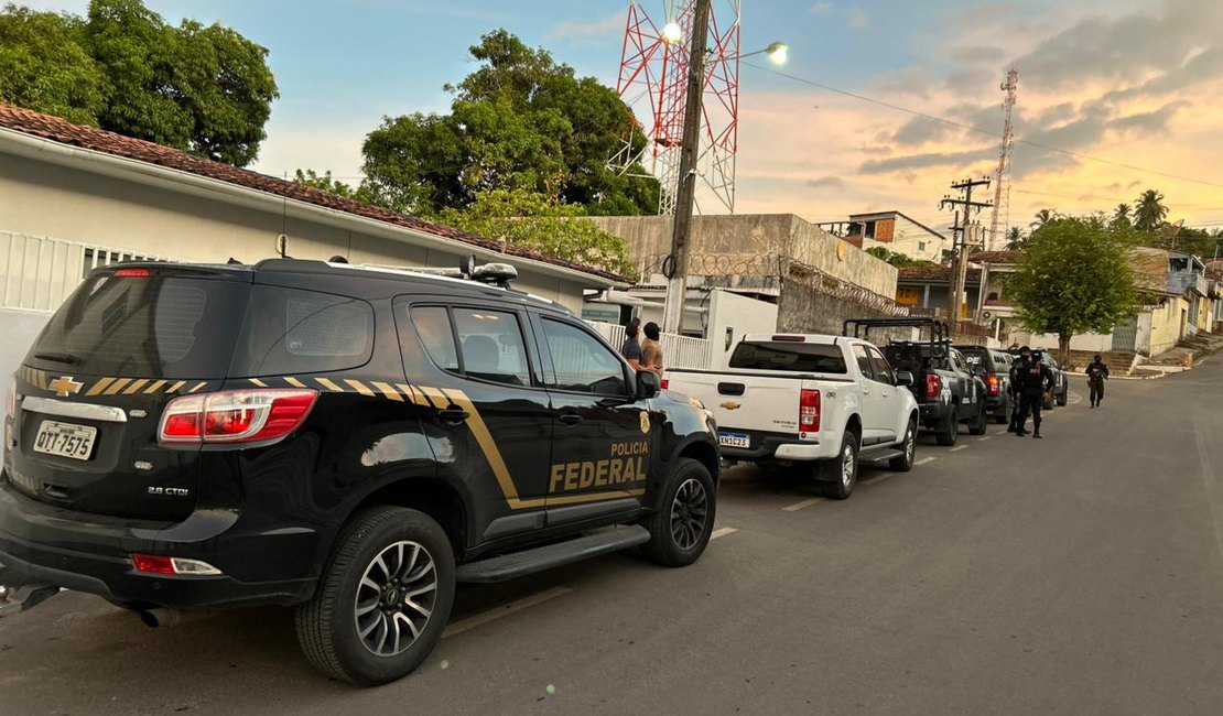 [Vídeo] PF mira fraudes milionárias com mortes suspeitas de moradores de rua em AL