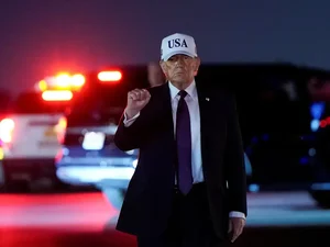 Trump justifica que ataques ao Irã é para defender norte-americanos