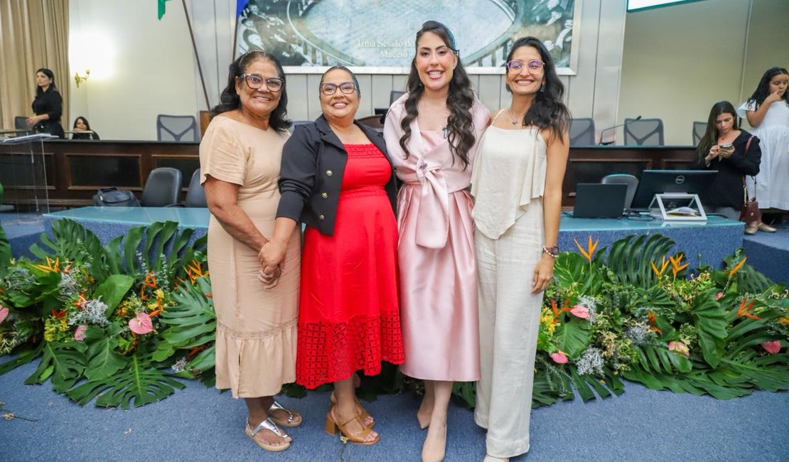 Deputada Gabi Gonçalves realiza sessão em homenagem a mulheres alagoanas
