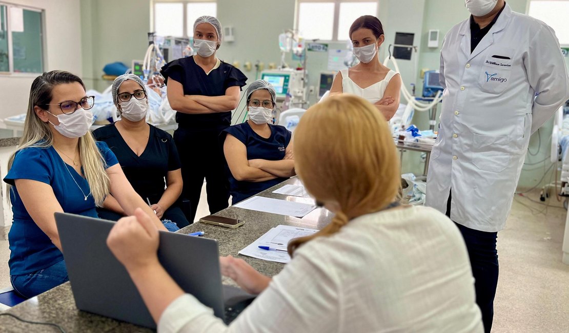 Hospital de Emergência do Agreste qualifica assistência a pacientes internados na UTI