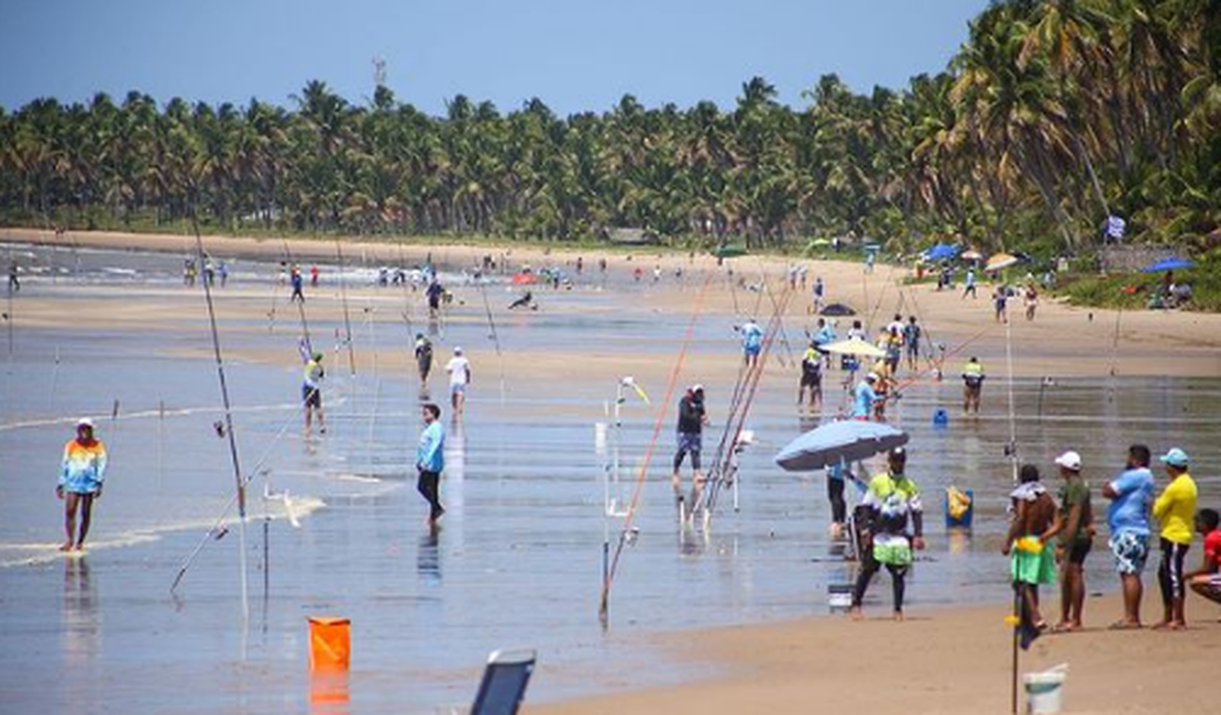 Campeonato de Surfcasting movimenta Japaratinga