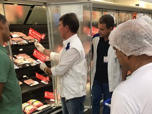 Operação da Vigilância Municipal apreende 100 kg de alimentos impróprios para o consumo