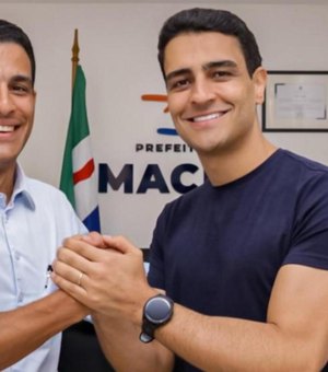 Após afago, Galba Netto faz as pazes com JHC