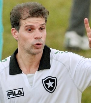 Ele voltou! Aos 48 anos, Túlio anuncia retorno ao futebol carioca