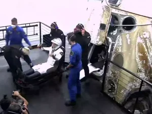 Quatro astronautas voltam à Terra após quase três meses no espaço