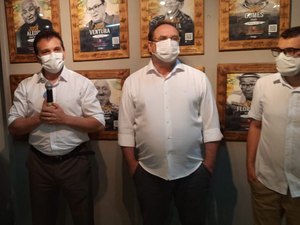 Deputado Ricardo Nezinho abre exposição fotográfica do Projeto Raízes de Arapiraca na Casa da Cultura