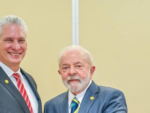 Lula posta foto com ditador cubano e fala em restabelecer relações diplomáticas