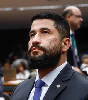 Deputado Fabio Costa vota pela abertura de processo no Conselho de Ética para cassar mandato de Chiquinho Brazão