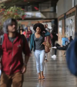 Concluintes de cursos de tecnologia fazem Enade 2025 neste domingo (23)