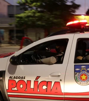 Homem é preso em flagrante por tráfico de drogas no Jacintinho