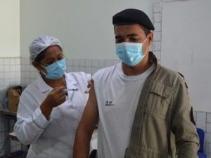 Segurança Pública: Servidores acima de 40 anos começam a ser vacinados nesta sexta (14)