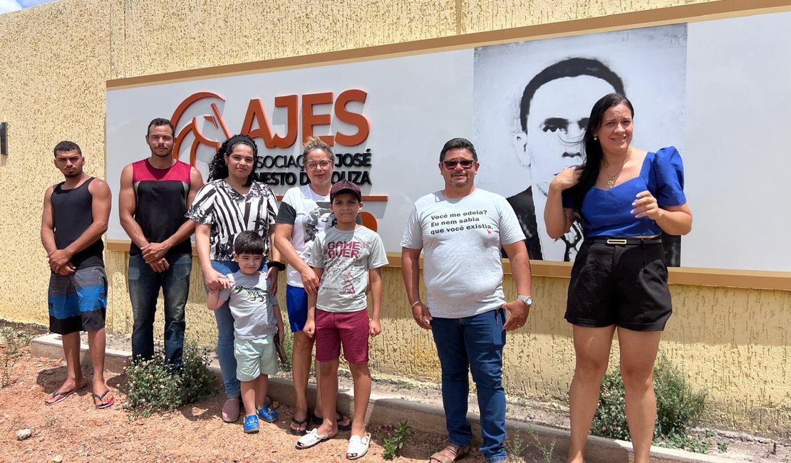 [Vídeo] Famílias fazem apelo pela reabertura de associação que atende crianças atípicas em Arapiraca