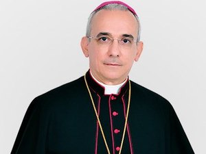 Prefeito Rui Palmeira decreta luto oficial em memória do bispo D. Henrique Soares