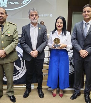 Perita-geral da Polícia Científica é homenageada em aula inaugural do V curso de operações táticas