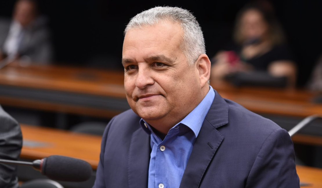 Alfredo Gaspar lidera disputa ao Senado em Alagoas