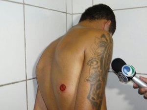 Adolescente é apreendido com maconha, crack, cocaína e balança de precisão