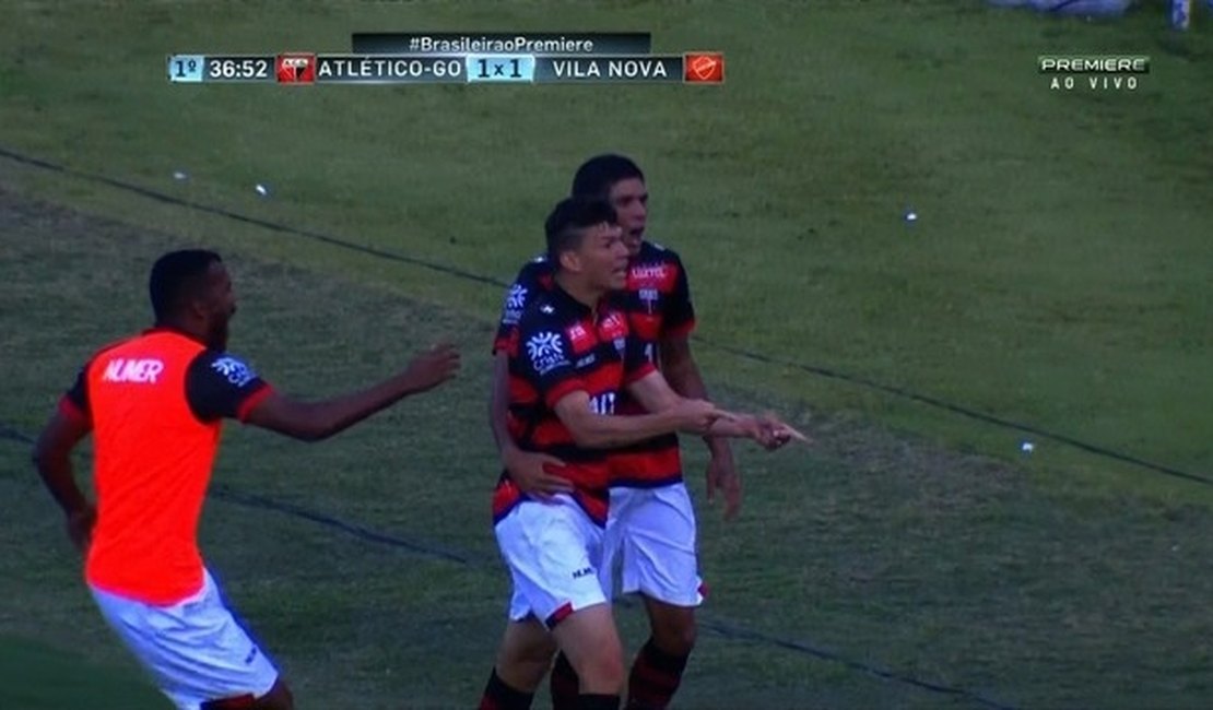 Vasco e Atlético GO seguem imbatíveis na série B. CRB é o 9º colocado.