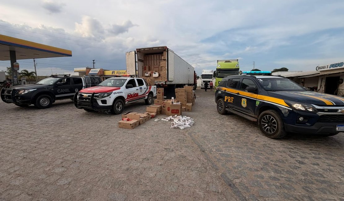 Carreta com carga avaliada em 1,5 milhão é interceptada na rodovia AL-220, em Arapiraca