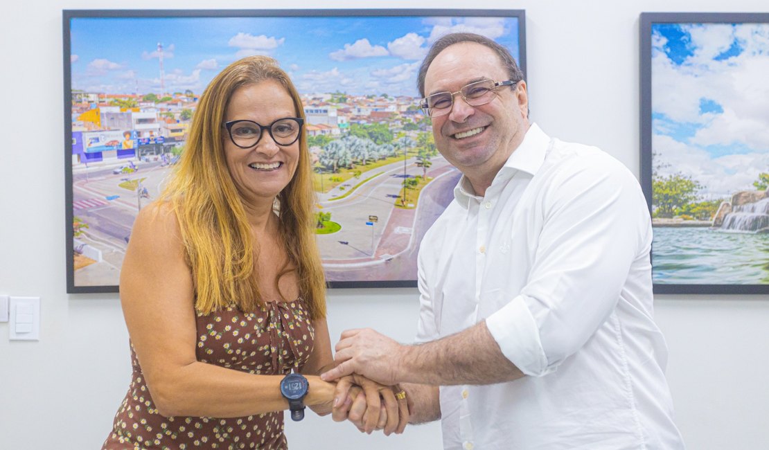 Aurélia Fernandes aceita convite e confirma candidatura no chapão do MDB; 'Convite feito, convite aceito'