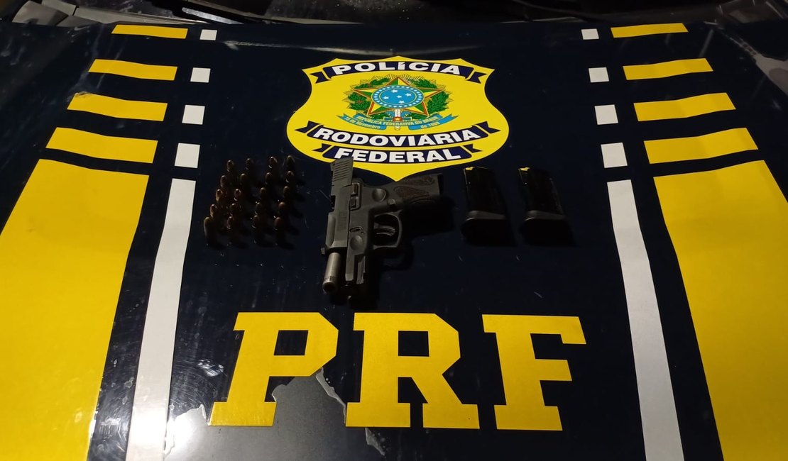 PRF prende homem por porte ilegal de arma de fogo no município de Cajueiro