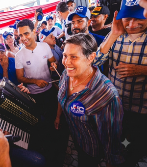 Célia Rocha entra de cabeça na campanha de JHC reforçando especulações sobre vice