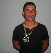 Polícia prende Marcos Robério com arma na cintura 