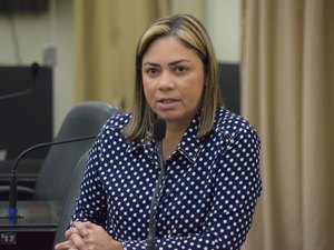 Flavia Cavalcante pede a construção de hospital de campanha na região Norte