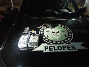 Jovem de 27 anos é preso com grande quantidade de cocaína no bairro Cacimbas, em Arapiraca