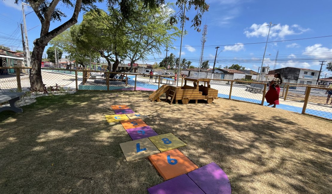 Prefeitura de Maceió entrega nova Praça no Conjunto Freitas Neto, no Benedito Bentes