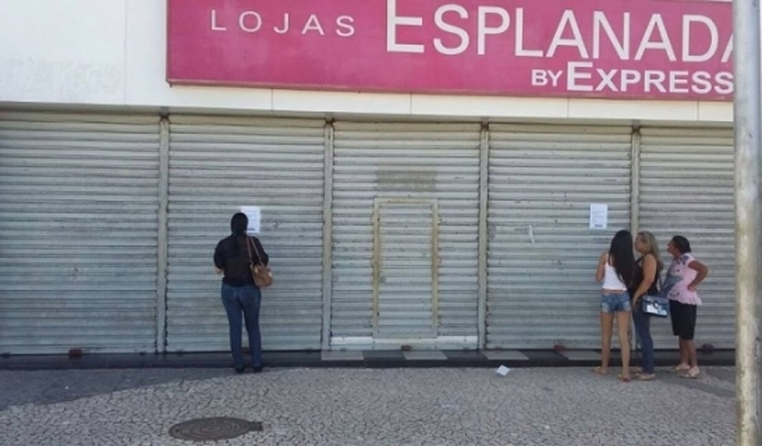 Ex-funcionários da  Esplanada vão ao MP denúnciar atraso no pagamento da rescisão