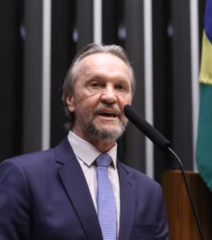 Governo pode acelerar debate sobre fim da escala 6x1 enquanto PEC avança na Câmara