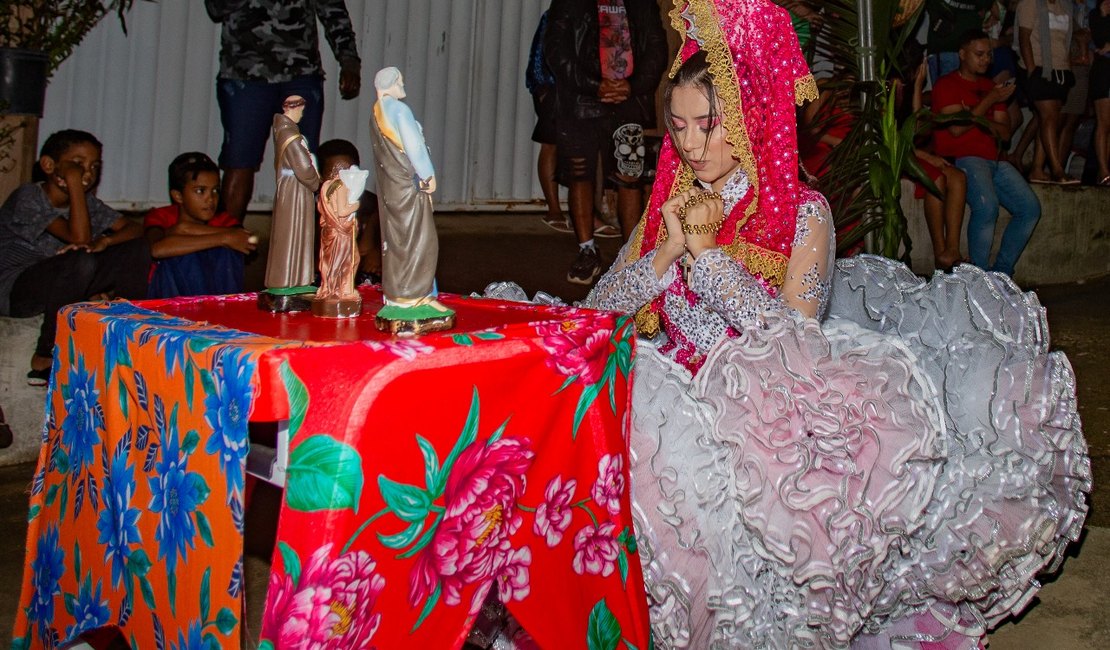 Em Arapiraca, fé e tradição marcam abertura do maior São João Comunitário do Brasil