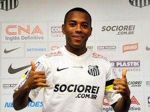 Santos fará festa para reapresentar Robinho, que se declara à torcida