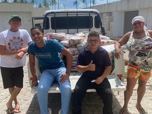 Ação Natal Sem Fome distribui alimentos às famílias carentes de Maragogi