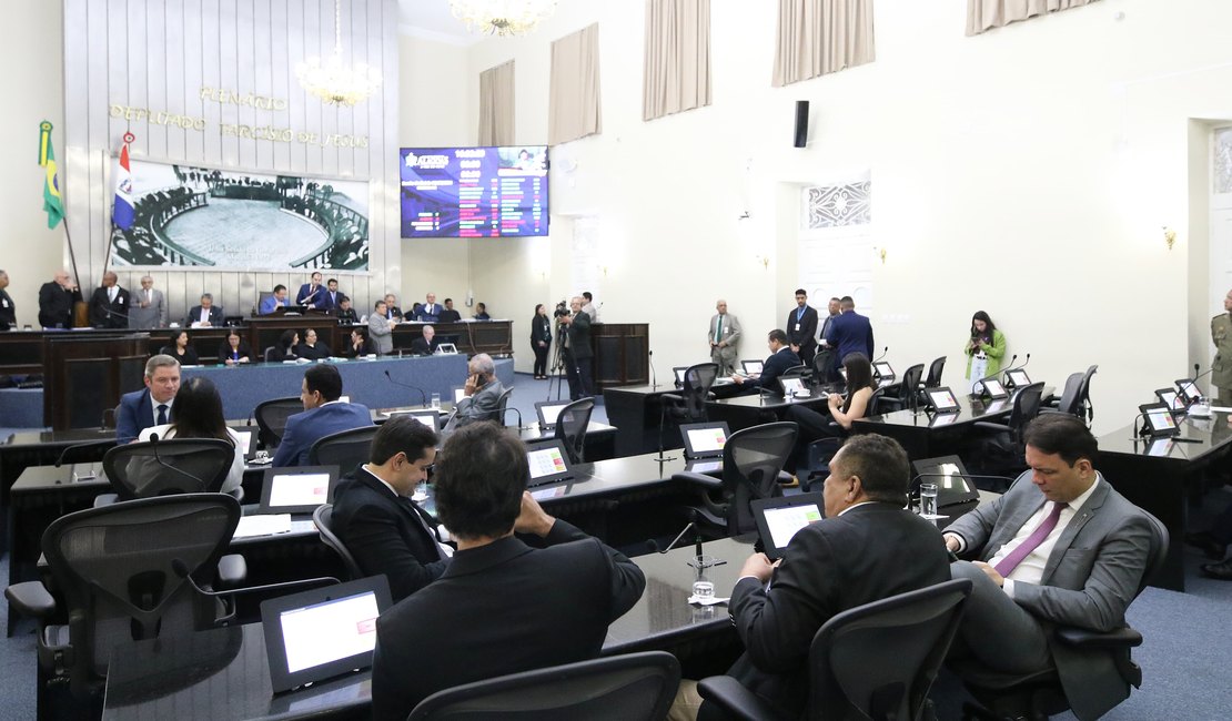 Deputados estaduais aprovam PLDO e entram em recesso parlamentar