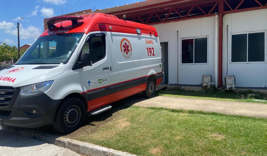 Criança fica ferida após ser atropelada por moto no Petrópolis, em Maceió