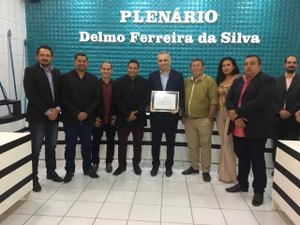 Câmara de Novo Lino homenageia Alfredo Gaspar de Mendonça