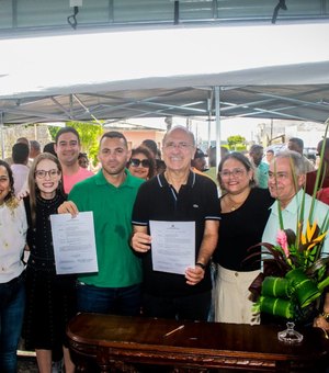 Prefeito Ronaldo Lopes assina ordem de serviço para construir Centro Público de Convivência no Oiteiro