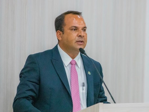 Francisco Sales ganha força e desponta como nome para 2026 em Alagoas