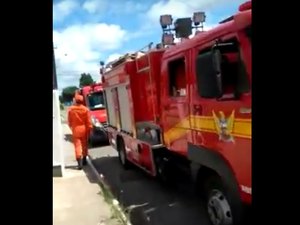 Incêndio atinge vestuário e assusta população de conjunto habitacional na capital
