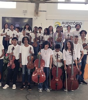 Orquestra formada por jovens do Vergel realiza apresentação gratuita em Maceió