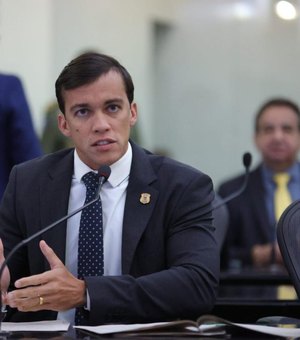 Deputado Leonam critica governador e cobra atendimento às demandas do SINTEAL