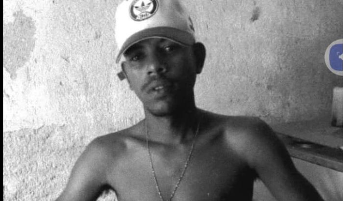 Jovem é morto a tiros e outro fica ferido próximo a cemitério em Piranhas