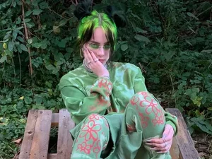 Billie Eilish reage após perder 100 mil seguidores no Instagram