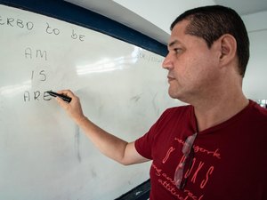 Inscrições para cursos gratuitos de idiomas da Seduc se encerram neste domingo (30)